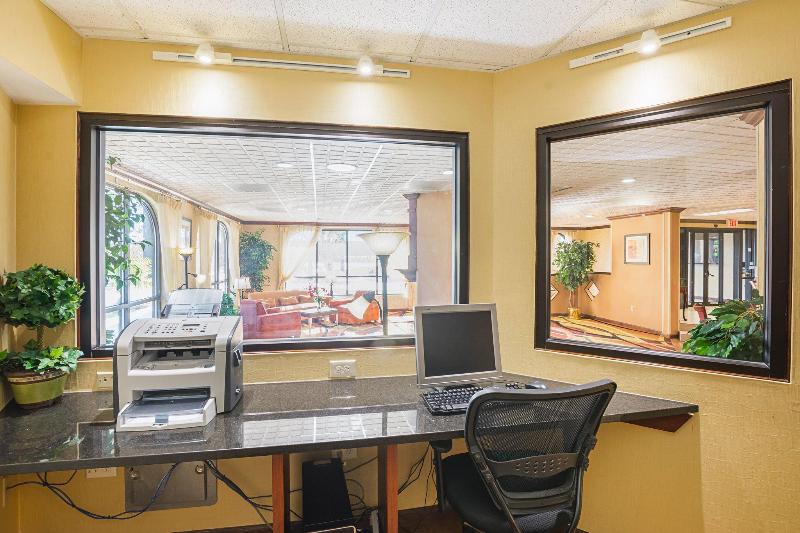 فندق Quality Inn & Suites Florence Civic Center