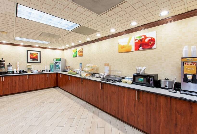 فندق Quality Inn & Suites Florence Civic Center