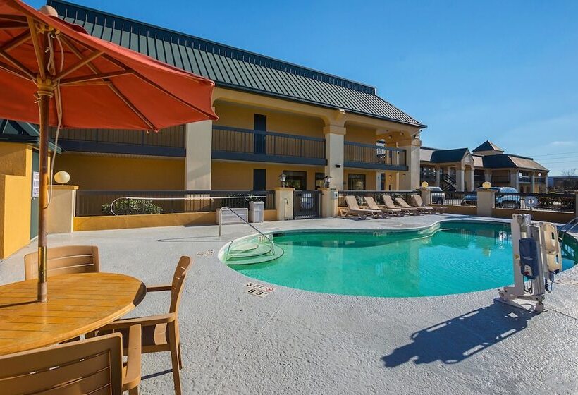 فندق Quality Inn & Suites Florence Civic Center