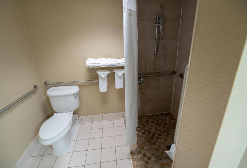 فندق Quality Inn & Suites Downtown Mansfield