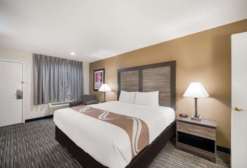 בית מלון כפרי Quality Inn & Suites Lufkin