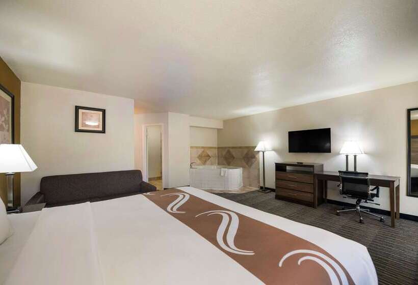 בית מלון כפרי Quality Inn & Suites Lufkin