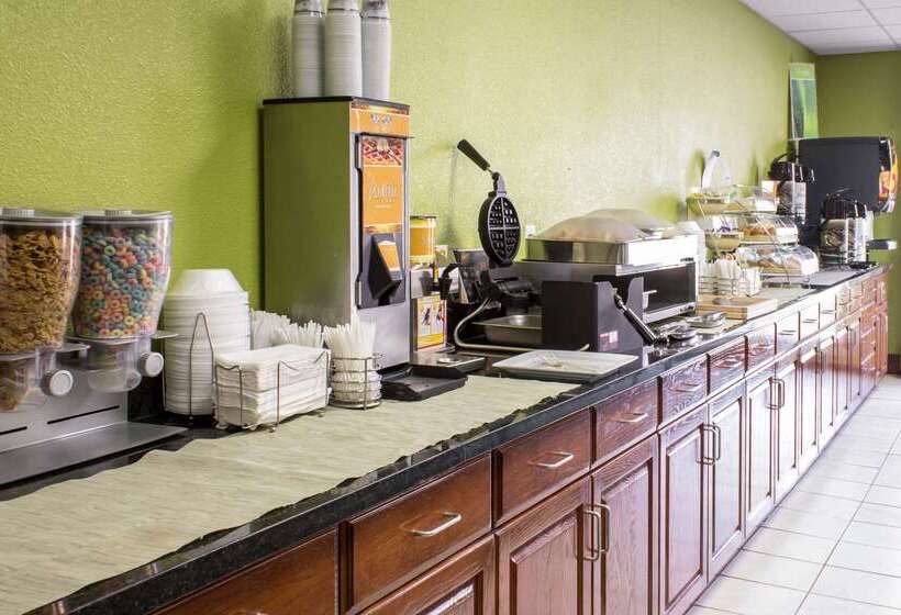 هتل Quality Inn & Suites