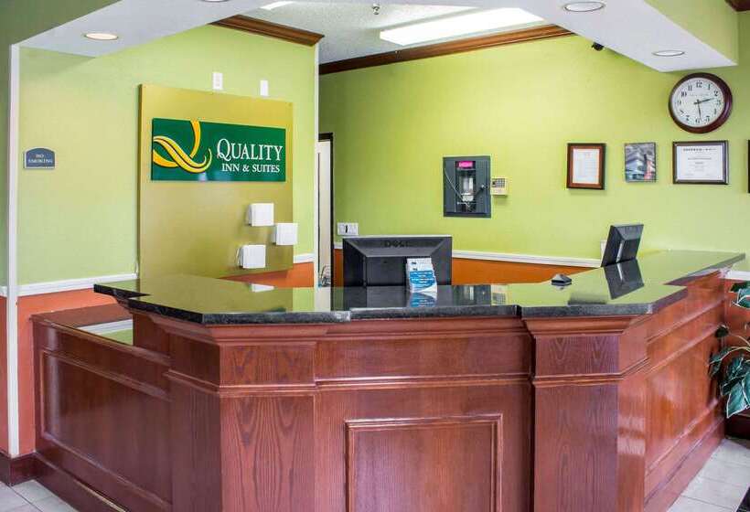 酒店 Quality Inn & Suites