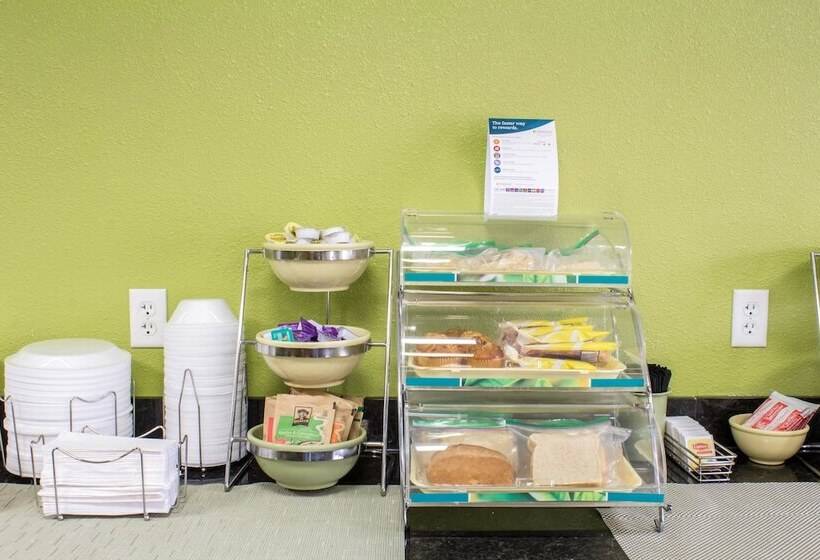 هتل Quality Inn & Suites