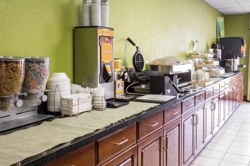 酒店 Quality Inn & Suites