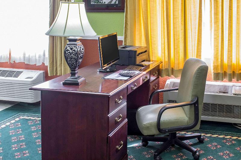 酒店 Quality Inn & Suites