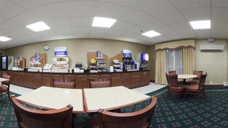 هتل Quality Inn & Suites