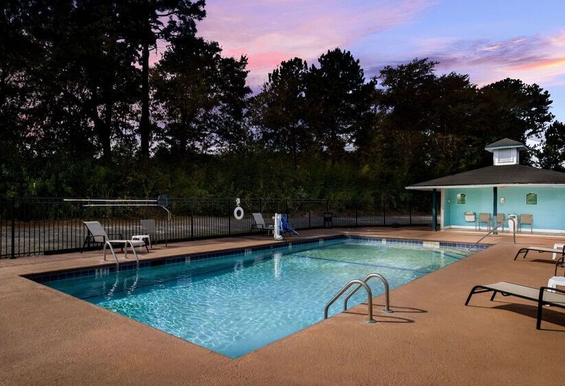 فندق Quality Inn & Suites