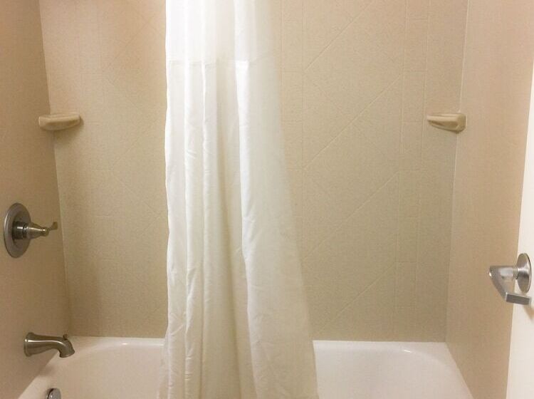 فندق Quality Inn & Suites