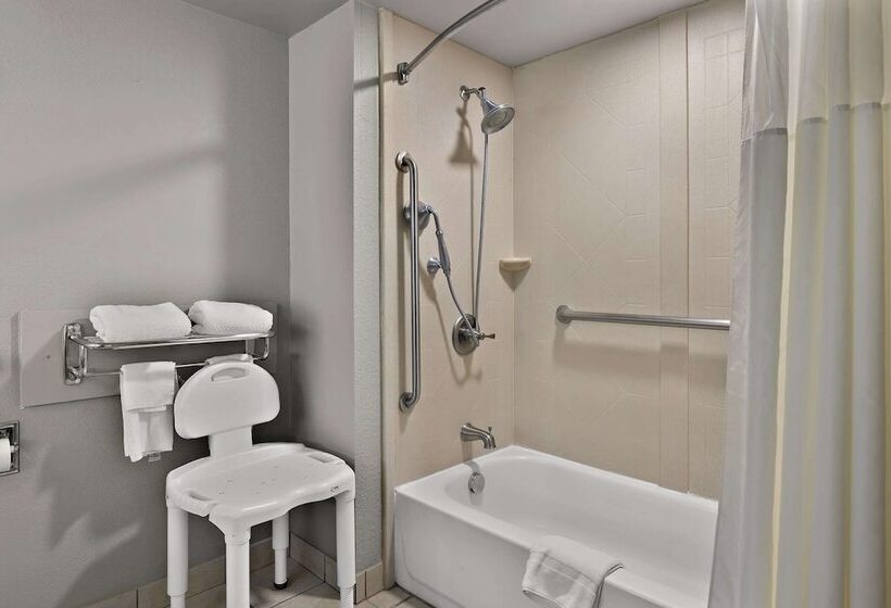 فندق Quality Inn & Suites