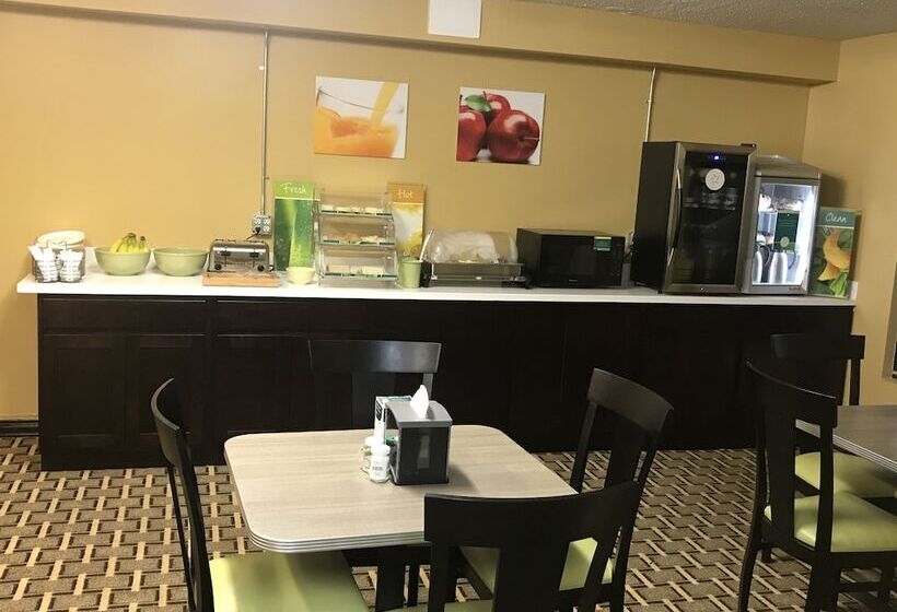 فندق Quality Inn