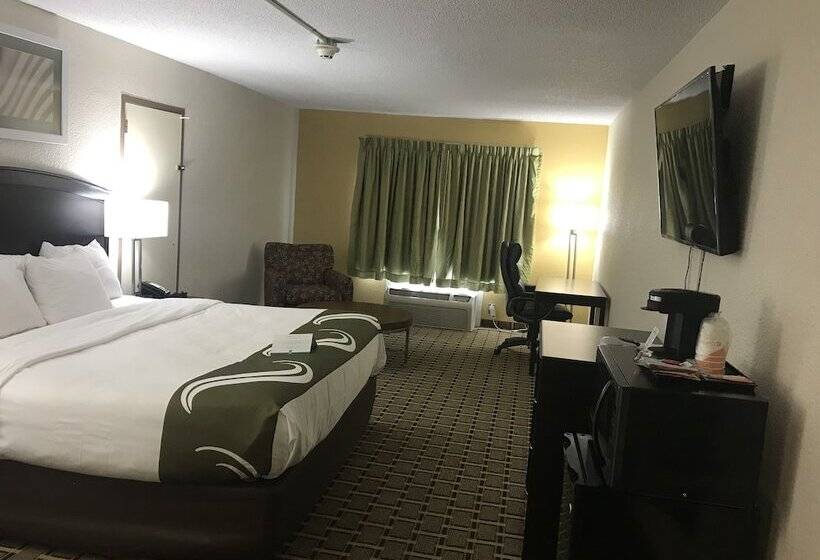 فندق Quality Inn