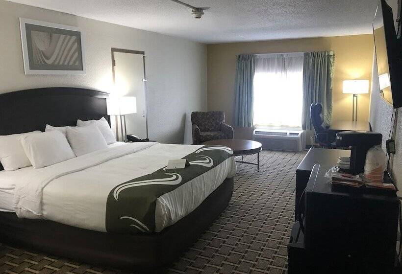 فندق Quality Inn