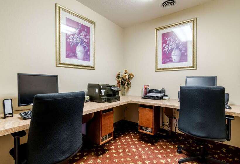 בית מלון כפרי Qualityinn, Alliance