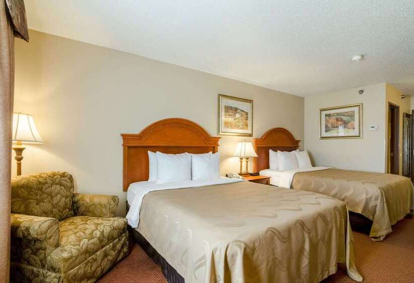 בית מלון כפרי Qualityinn, Alliance