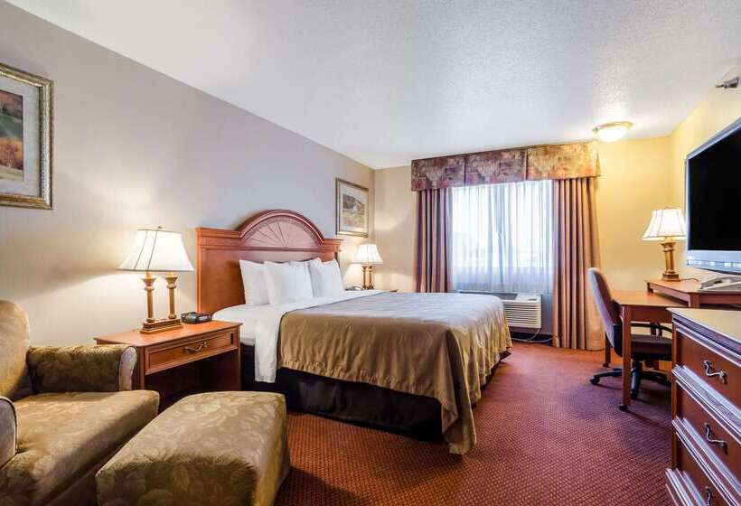 בית מלון כפרי Qualityinn, Alliance