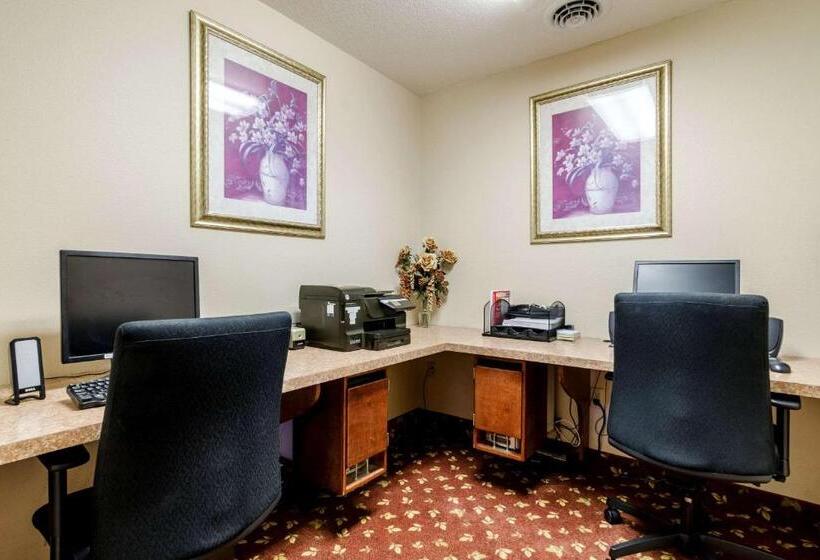 בית מלון כפרי Qualityinn, Alliance