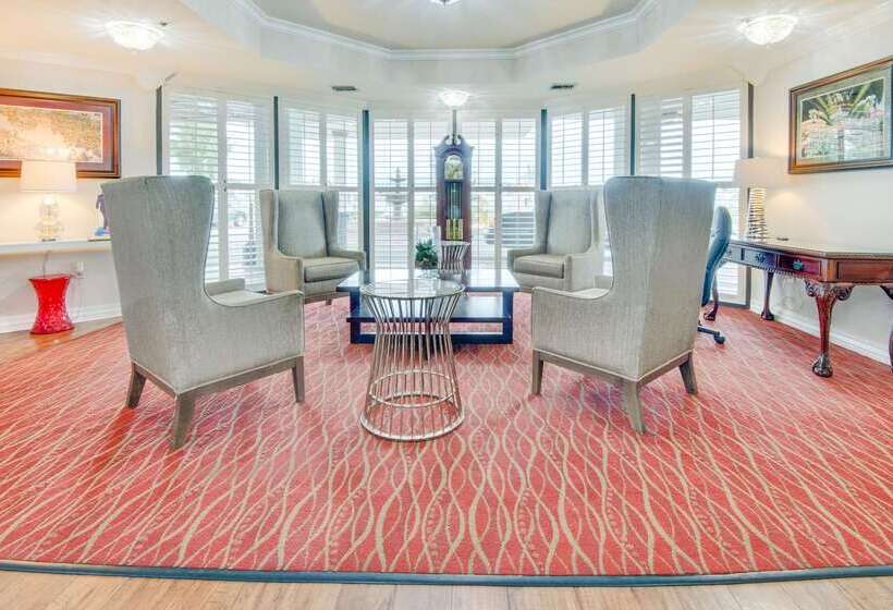 호텔 Ramada By Wyndham Metairie New Orleans Airport