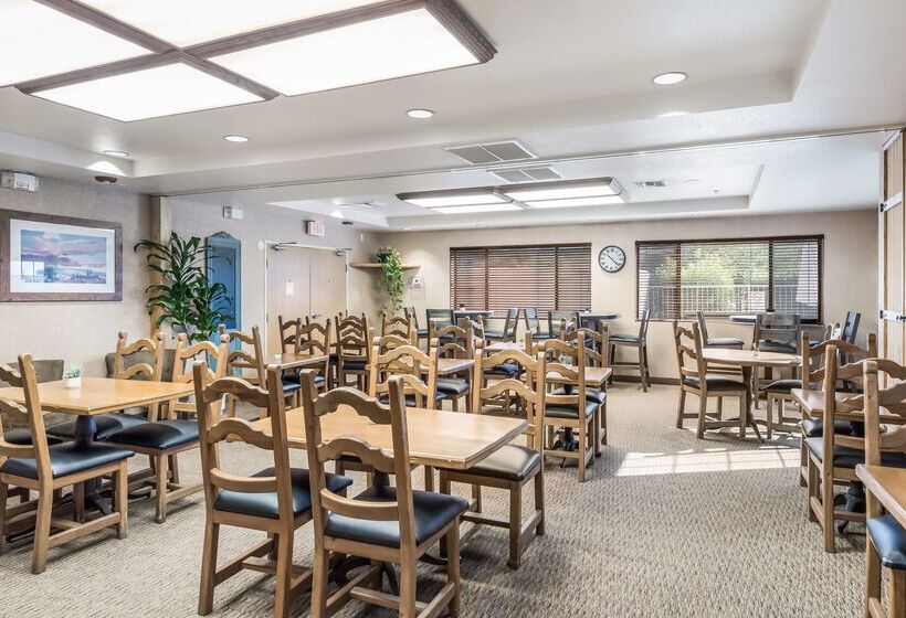 בית מלון כפרי Red Lion Inn & Suites Goodyear