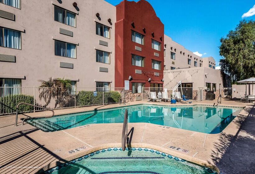 فندق Red Lion Inn & Suites Goodyear