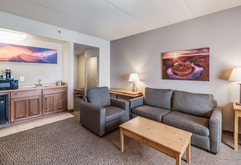 فندق Red Lion Inn & Suites Goodyear