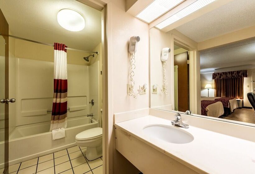 فندق Red Roof Inn & Suites Clinton, Tn