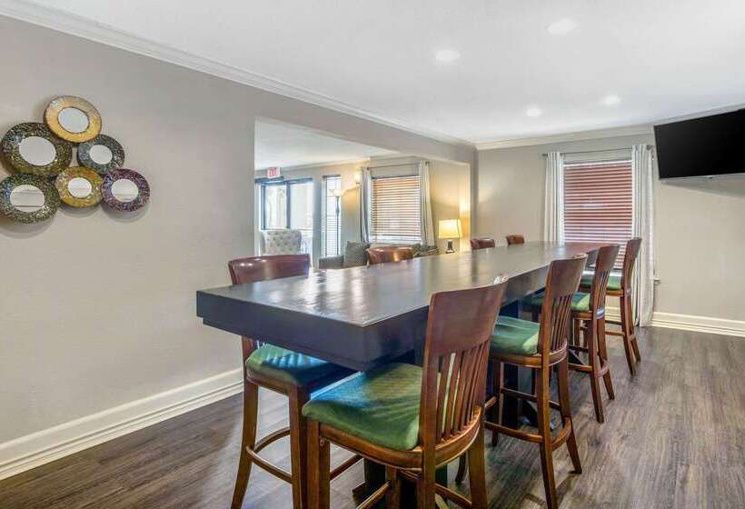 فندق Quality Inn & Suites