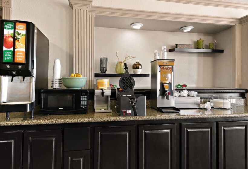 فندق Quality Inn & Suites