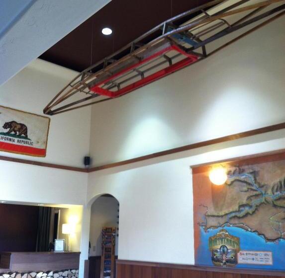 호텔 The Redwood Riverwalk, A Boutique