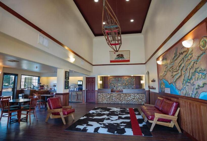 호텔 The Redwood Riverwalk, A Boutique