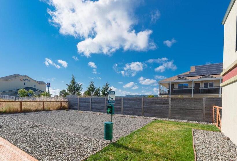 호텔 The Redwood Riverwalk, A Boutique