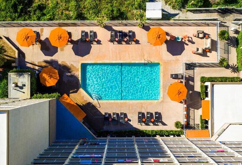 فندق Tides Folly Beach