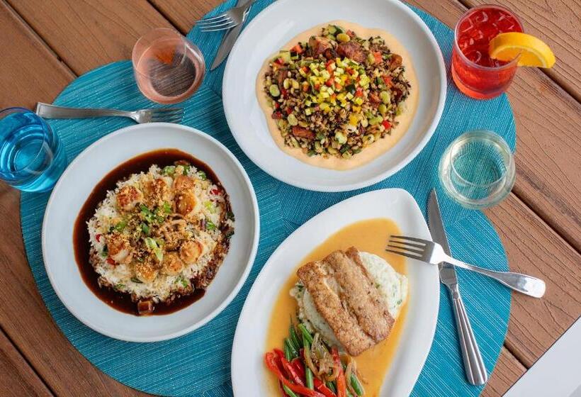 فندق Tides Folly Beach