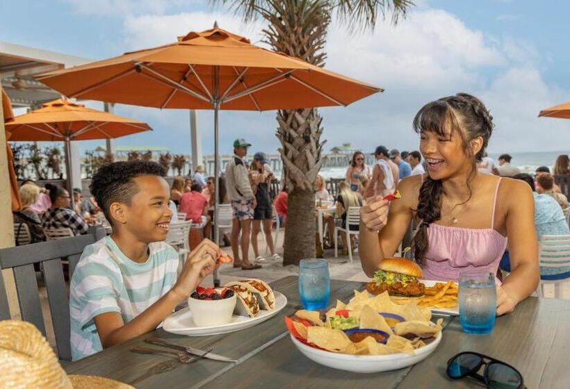 فندق Tides Folly Beach