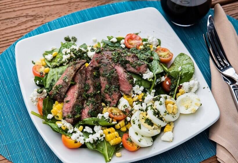 فندق Tides Folly Beach