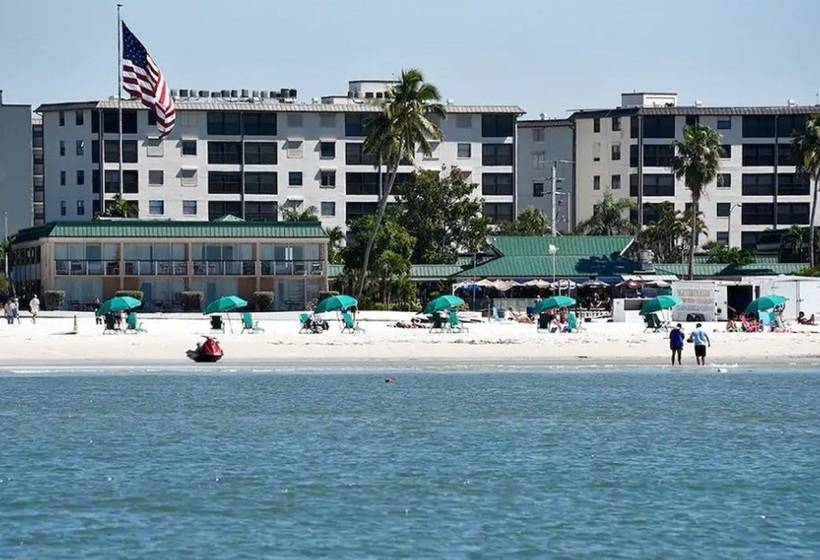 فندق Wyndham Garden Fort Myers Beach