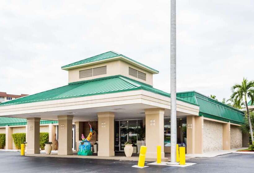 فندق Wyndham Garden Fort Myers Beach