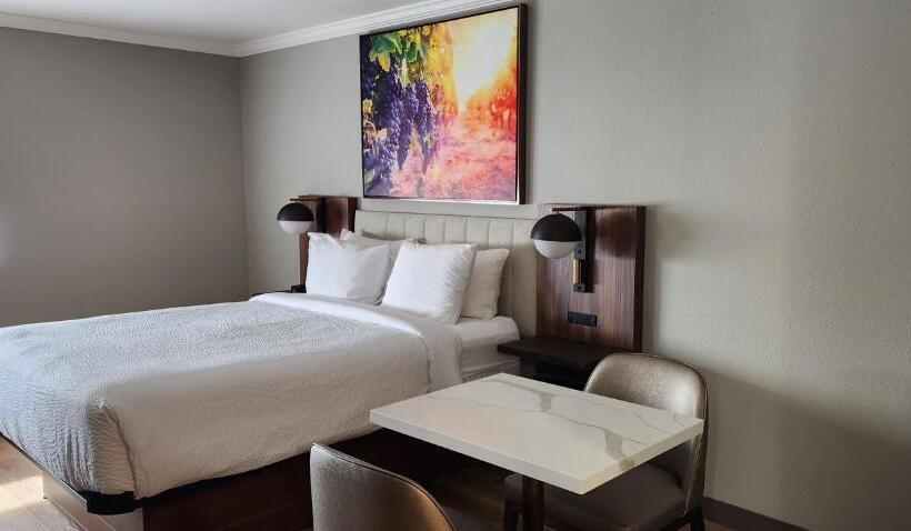 فندق La Quinta Inn & Suites By Wyndham Yakima Downtown