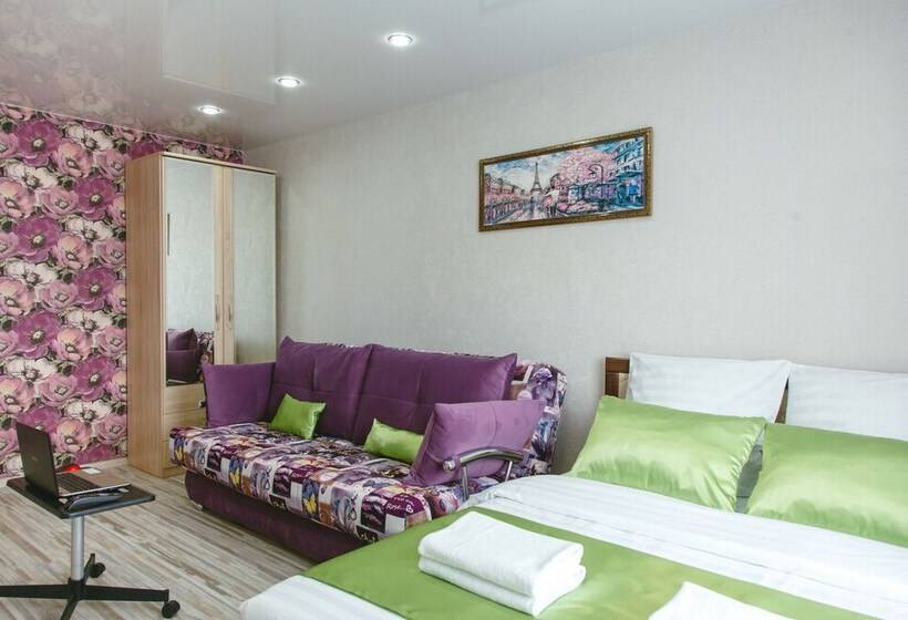 Apartments 5 Zvezd Malakhitova Shkatulka