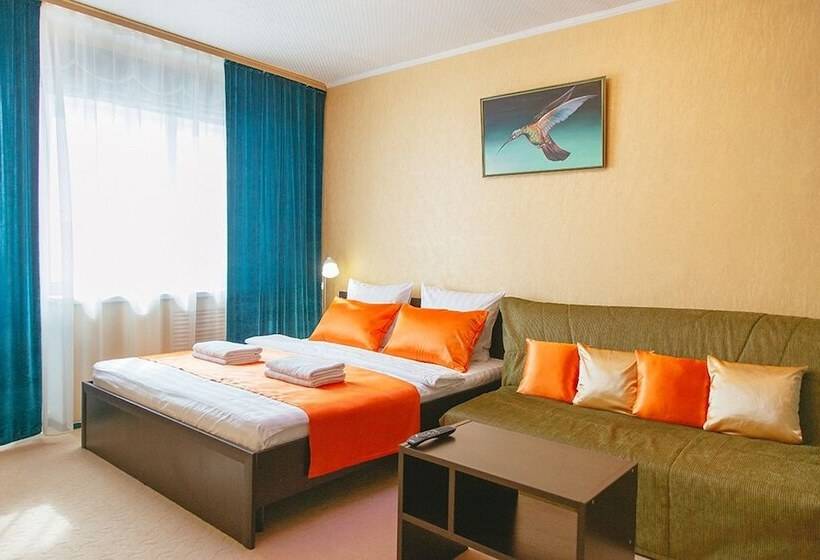 Apartments 5 Zvezd V Centre Goroda Na Leningradskom 12a