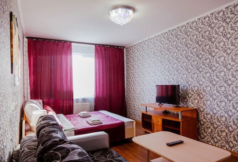 Apartments 5 Zvezd Vozle Tsentralnoy Ploshchadi