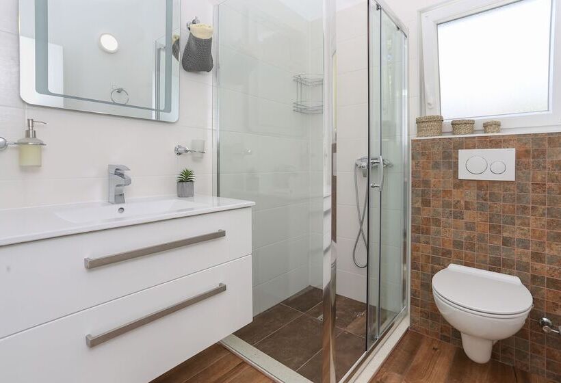 Bruno S Poolside Retreat