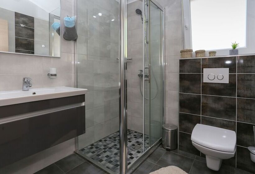 Bruno S Poolside Retreat