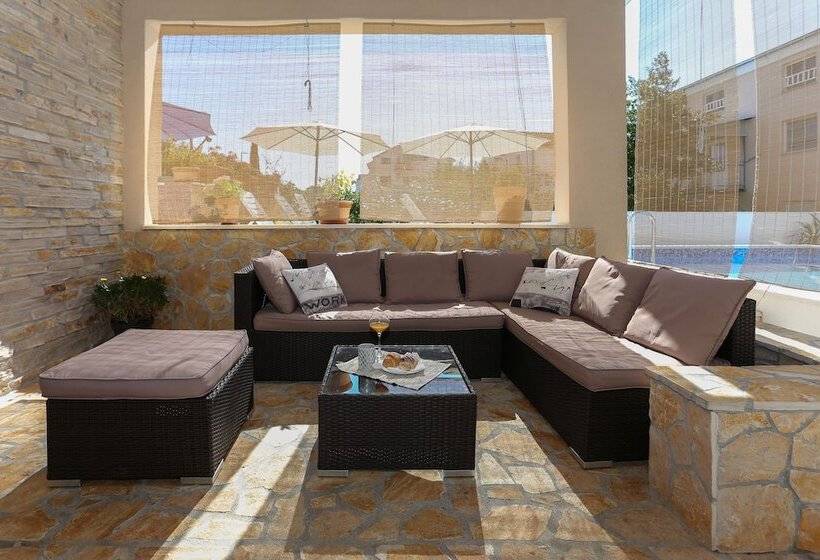 Bruno S Poolside Retreat