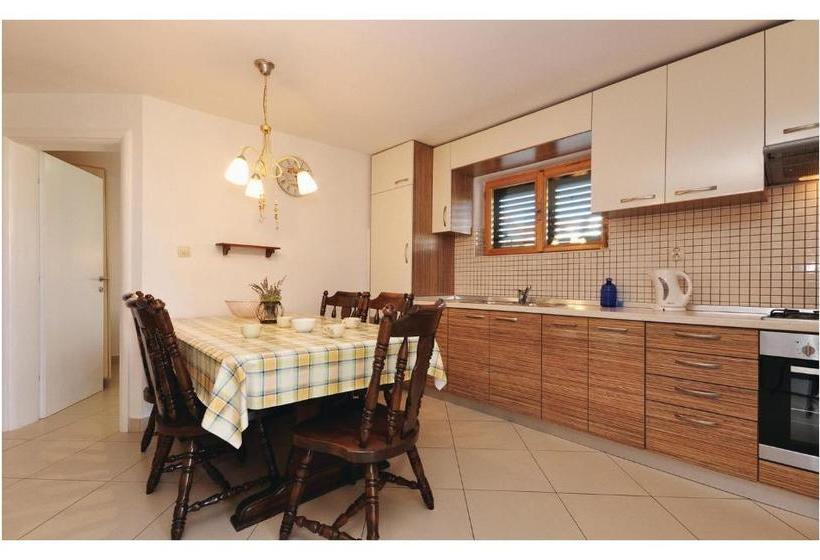 Amazing Apartment In Vodice With Kitchen