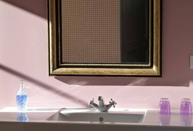 צימר Chateau De Clusors