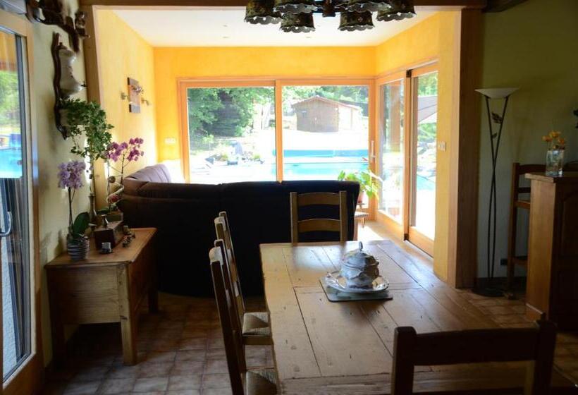 مبيت وإفطار Le Clos Des Aulnes