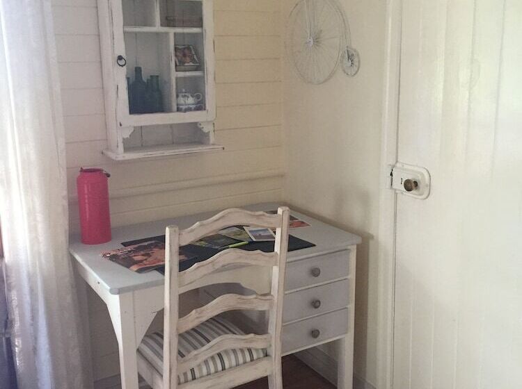 Boonah Cottage