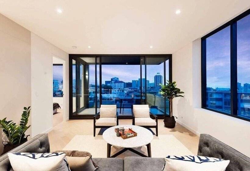 Brand New Lux Water View 3bd With Parking